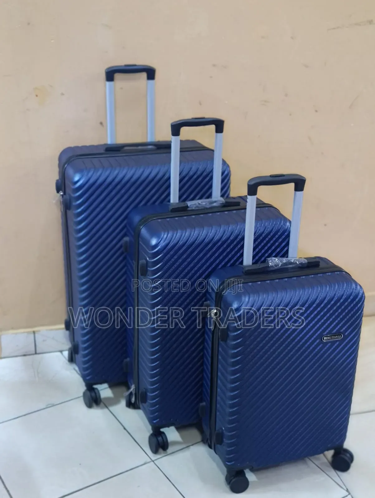 3 in 1 Luxurious Fibre Suitcase*
