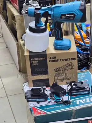 Cordless Makita Spray Painter