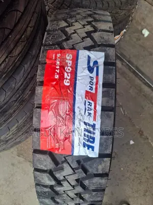 9.5r17.5 Sportrak Tire (Diff)