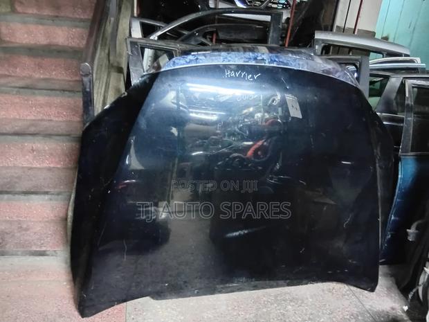 Harrier2014/ 2015 Bonnet - main view