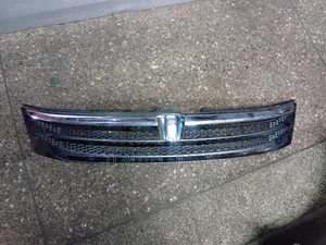 Grille Isis 2006