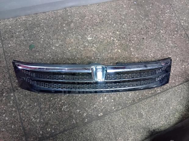 Grille Isis 2006 - main view