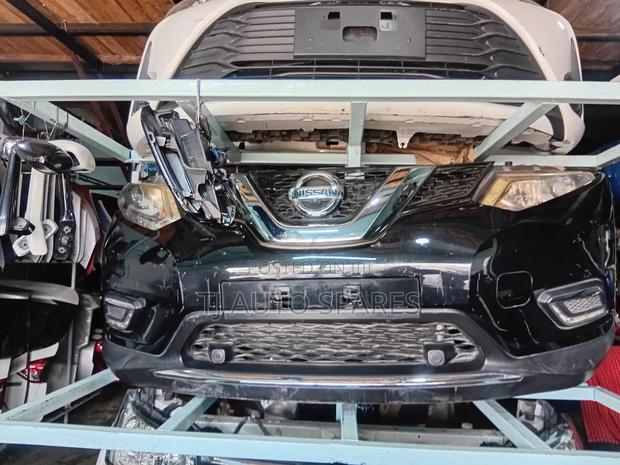 Xtrail Nt32 Nosecut Xenon 2014 - main view