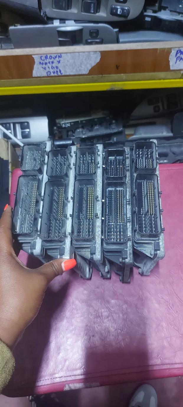Engine Control Unit Wish - thumbnail 3