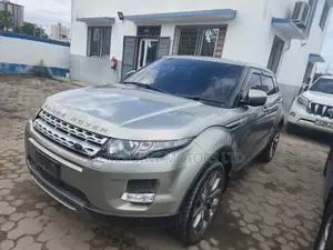Land Rover Range Rover Evoque HSE 4x4 5-Door 2017 Gray