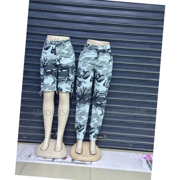 Trousers and Shorts Size 28/36 - thumbnail 3