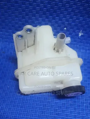 Toyota Aqua/Yaris 2015 Coolant Bottle