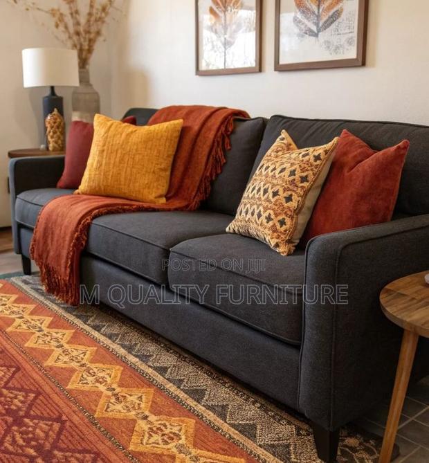 Beautiful Quality Sofa With Free Throw Pillows