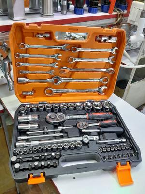 Socket Wrench Spanners 82pcs  And Screw Driver Set - thumbnail 2