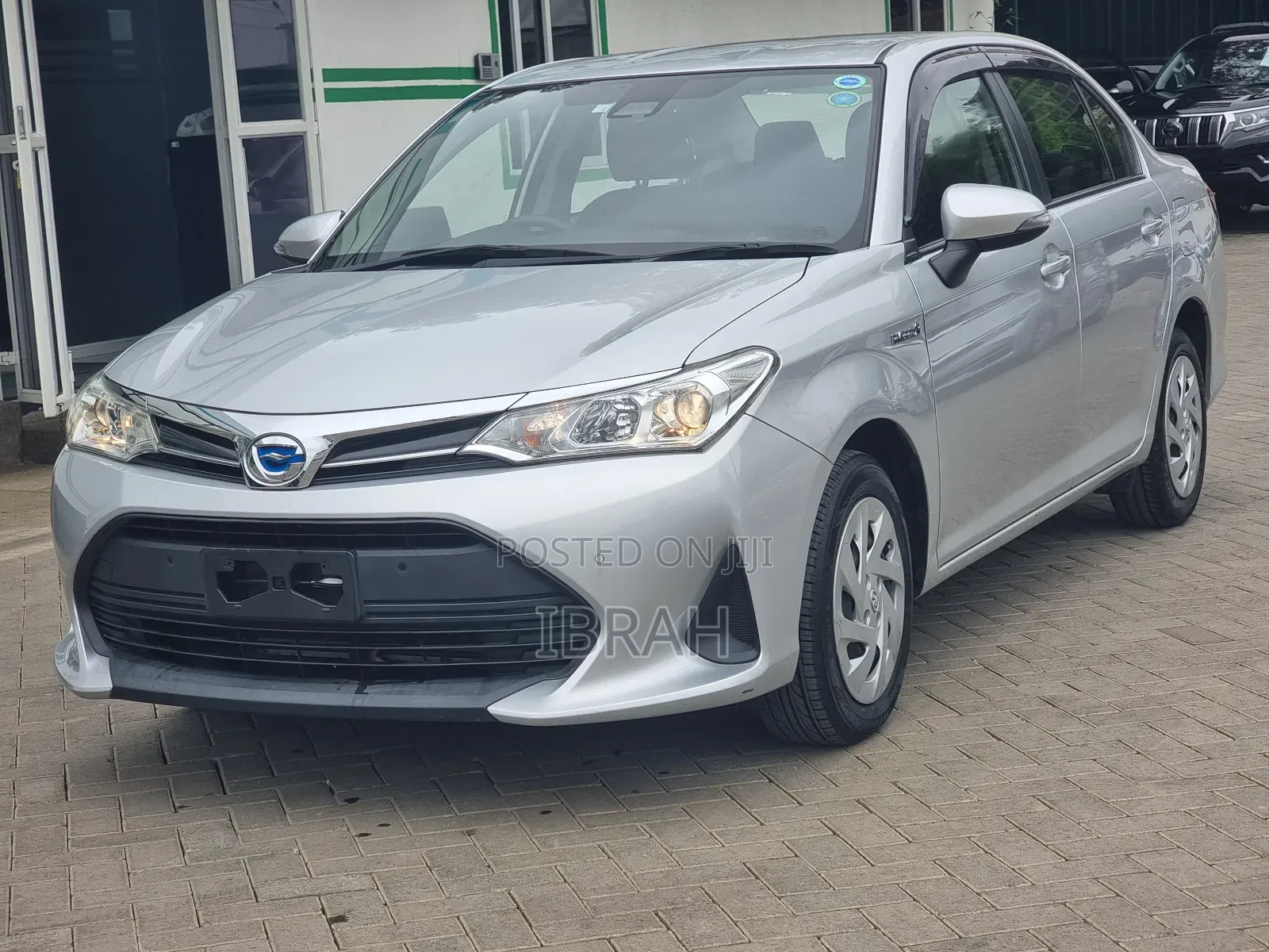 Toyota Axio 2018 Silver