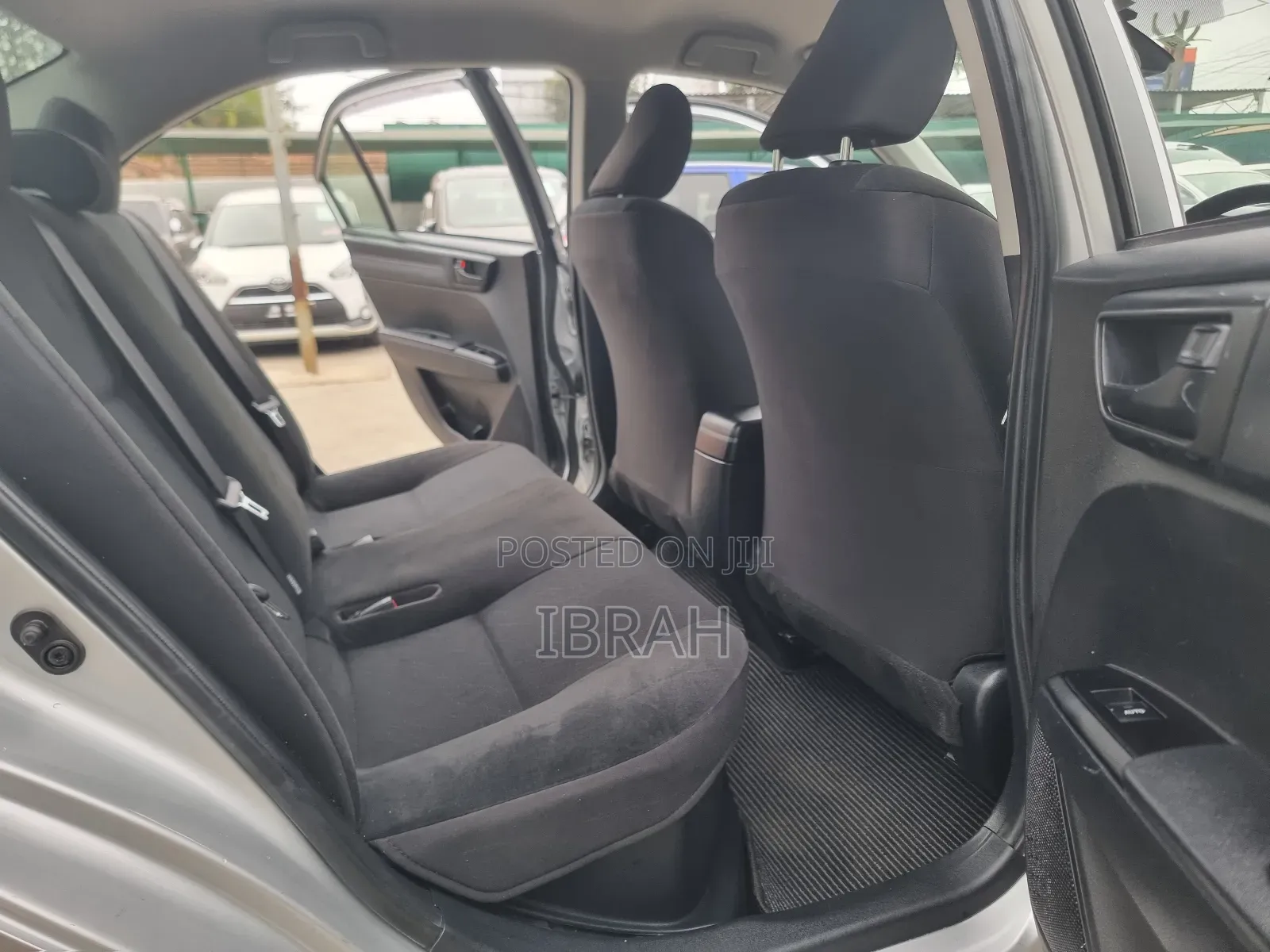 Toyota Axio 2018 Silver