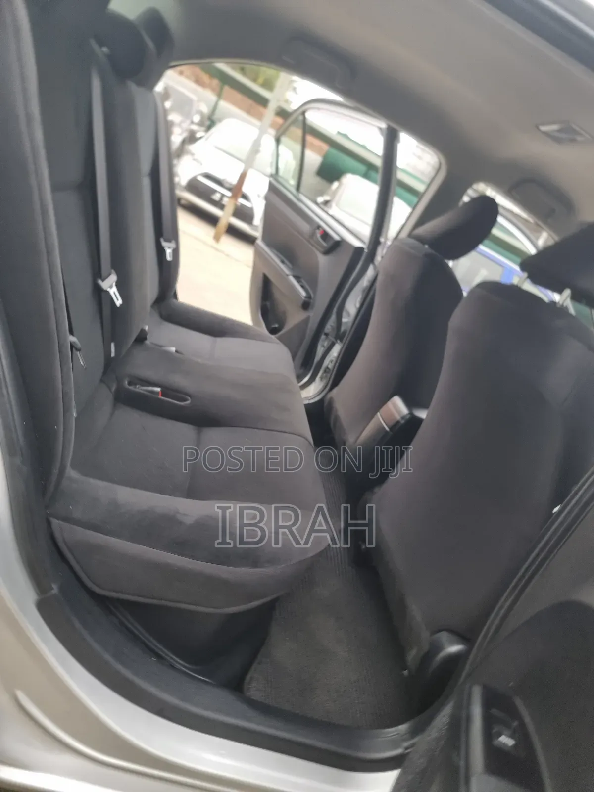 Toyota Axio 2018 Silver
