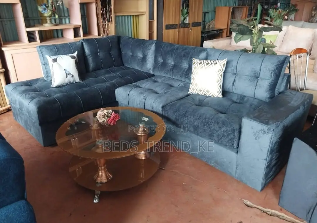 Minimalist 6 Seater Chester L Seat
