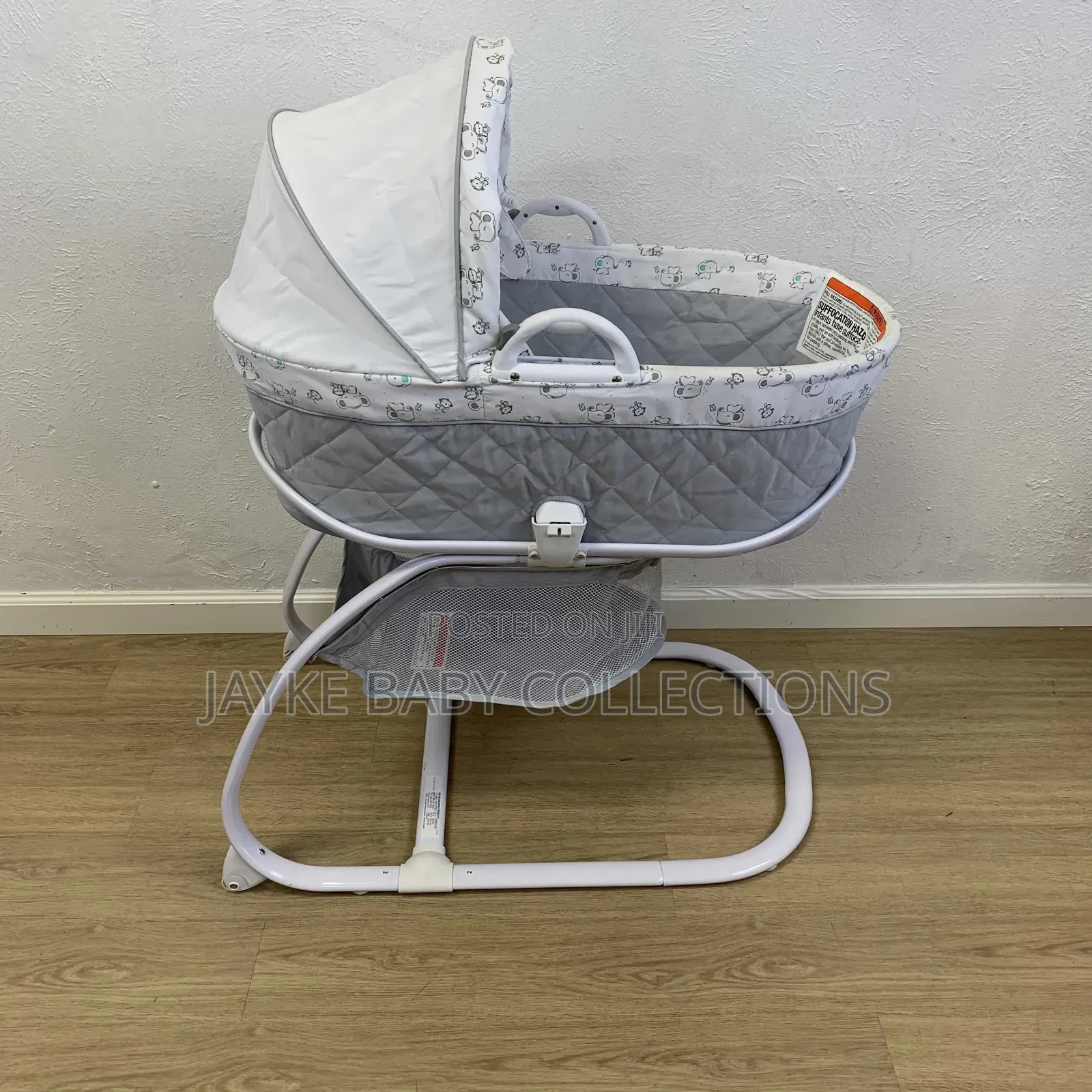 Deluxe 2-in-1 Moses Bassinet- Comfort, Portability Style