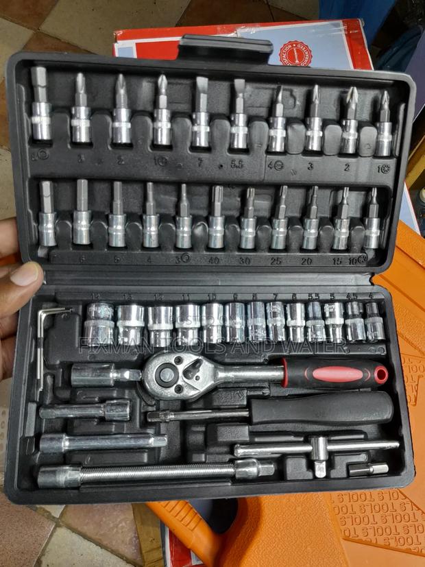 46 Pcs Chrome Socket Set + Screw Driver Set - main view