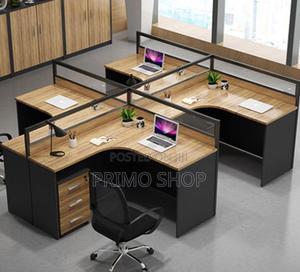 Office Workstation; Quad Team-Oriented Curved Workstation - main view