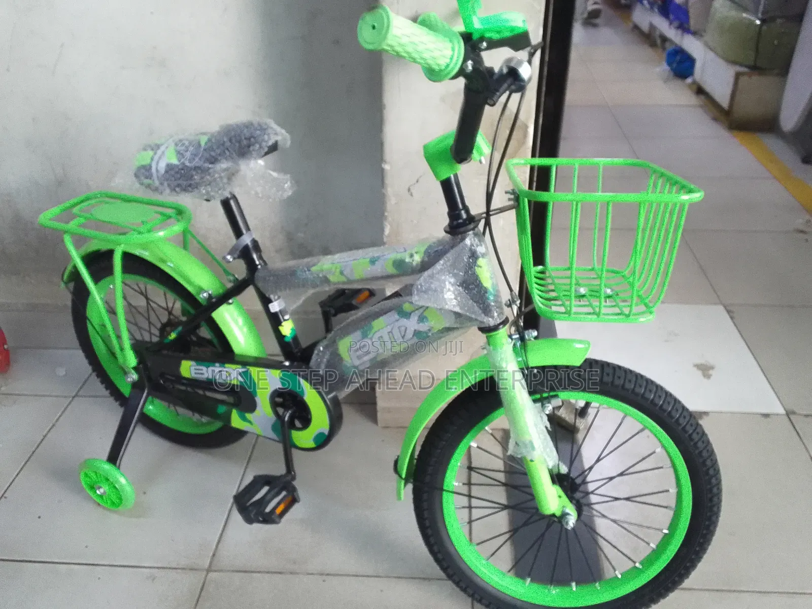 Excellent Kids Bike Color Green Upto 8yrs