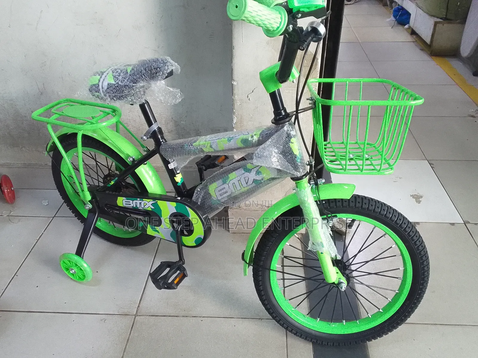 Green Best Kids Bike**Unisex Size 16