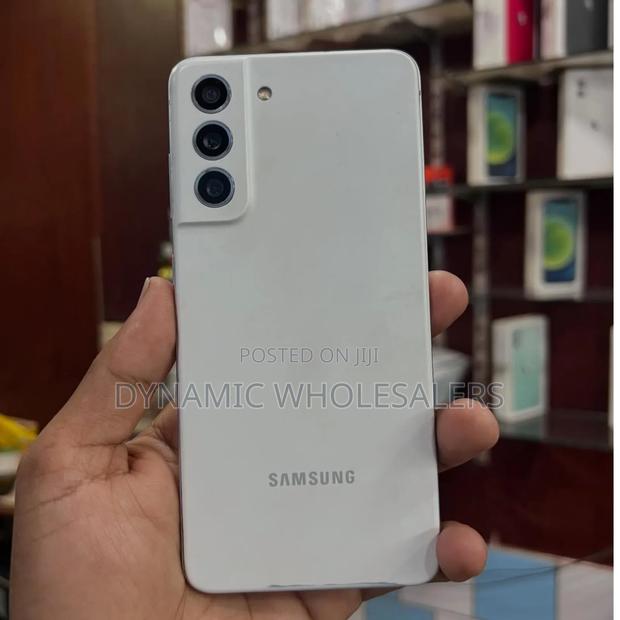 Samsung Galaxy S21 FE 128 GB - thumbnail 3