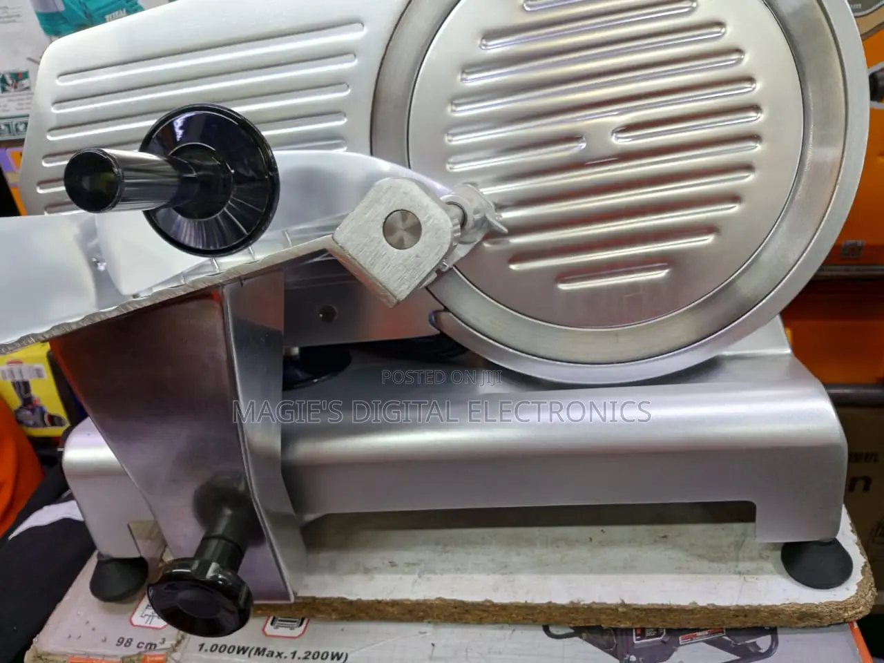 Highly Sophisticated 320w Bone Slicer Machine