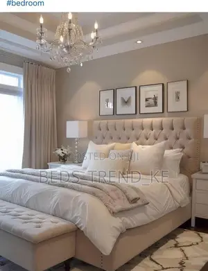 Royal Chester Bed 6 by 6 Feet With an Ottoman