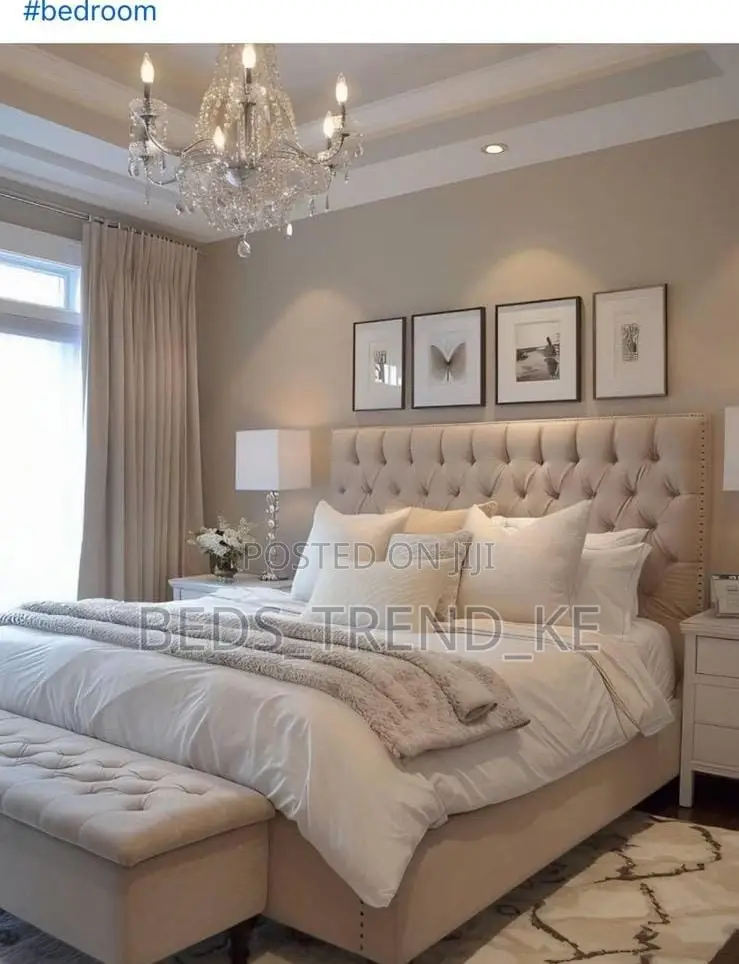 Royal Chester Bed 6 by 6 Feet With an Ottoman