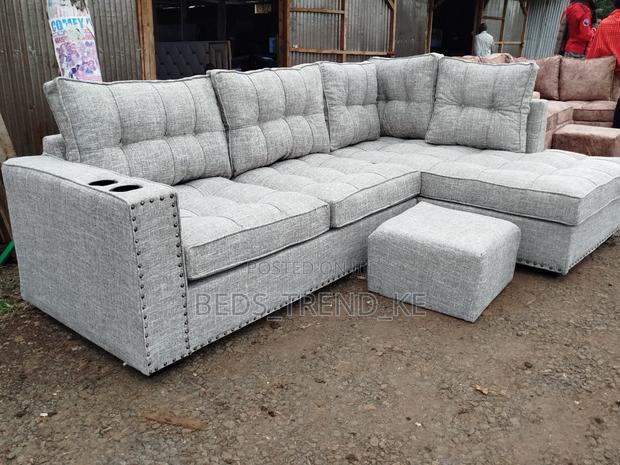 Royal 6 Seter L Seat With Inbuilt Cupholders + a Puff