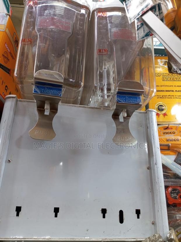 Highly Aesthetic 2x18l Juice Dispenser Machine