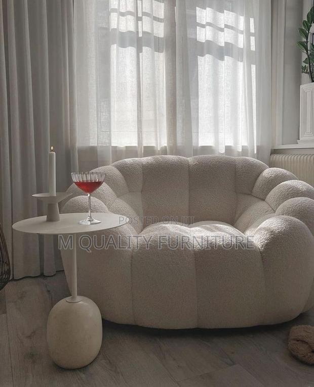 Classy Queen Armchair Sofa - main view