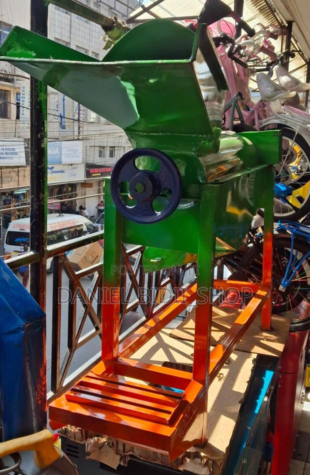Maize Sheller Machine - main view