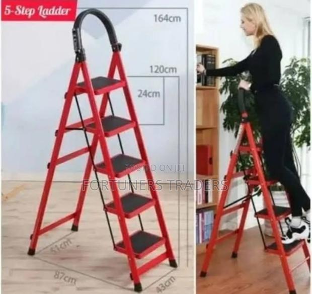Foldable 5 Step Ladder - thumbnail 2