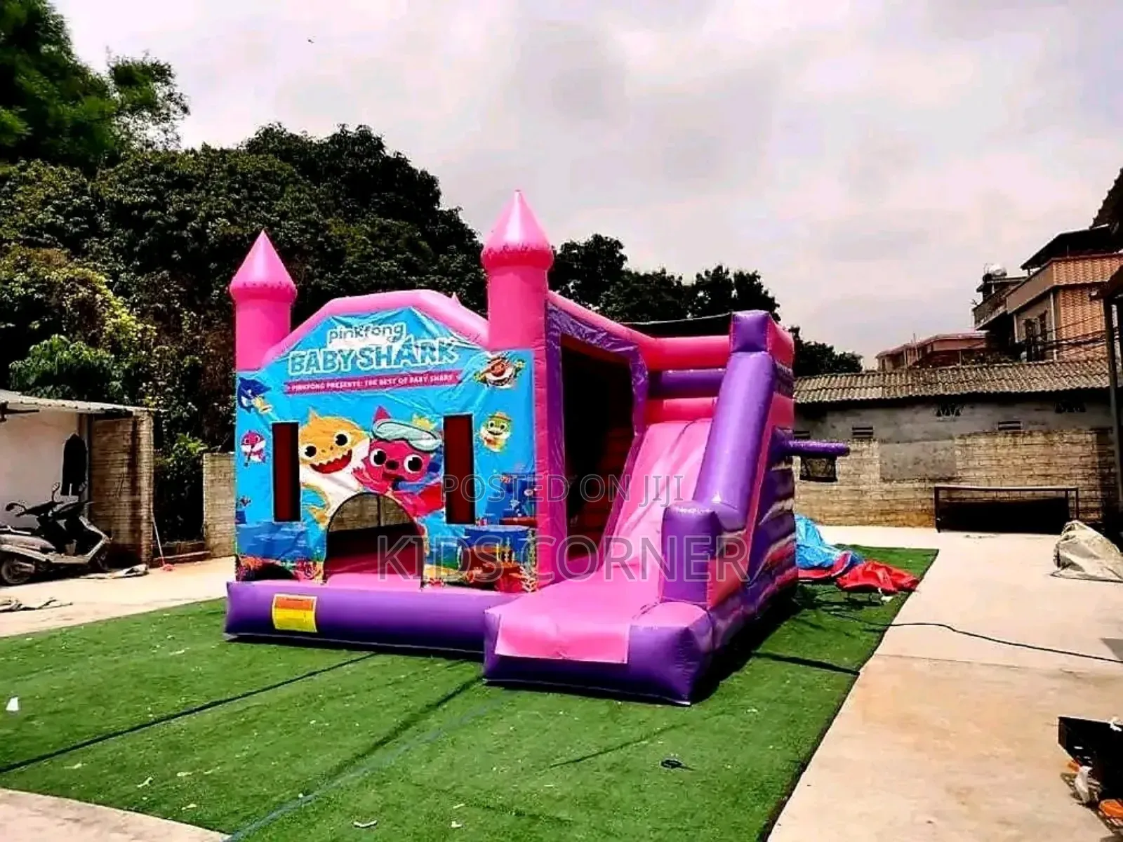 Baby Shark Castle for Hire