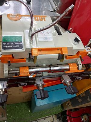 Top Exemplary Medium Key Cutting Machine - thumbnail 2