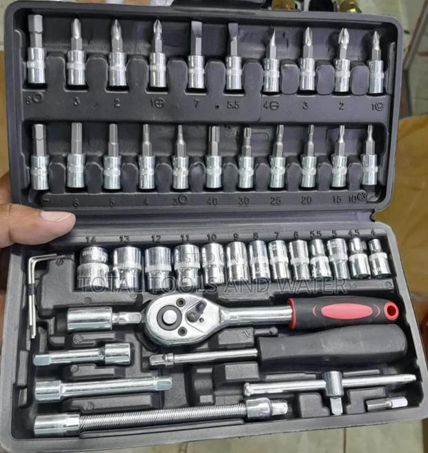Chrome 46 PCS Set Screw Driver Set