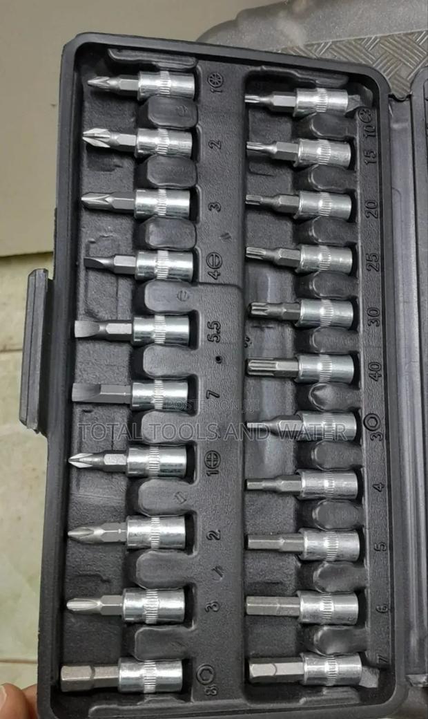Chrome 46 PCS Set Screw Driver Set - thumbnail 2