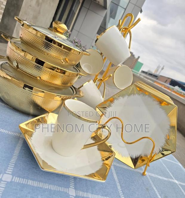 18pc Trendy Golden Dinner Set