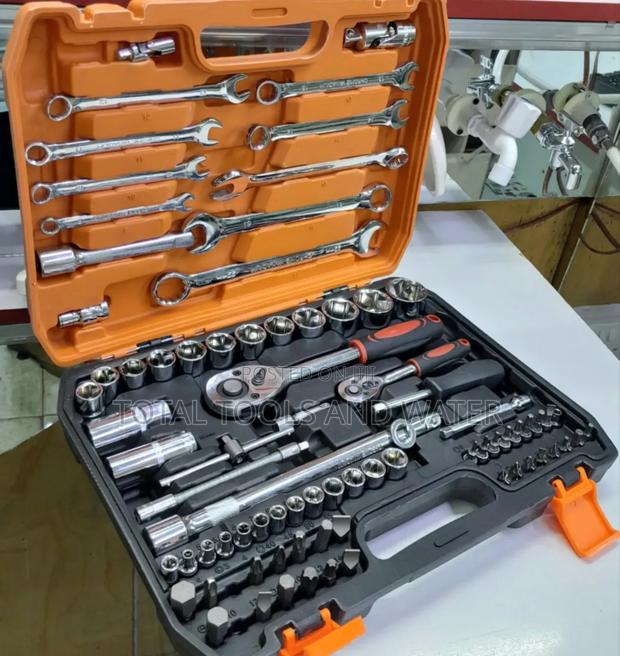 82 PCS Chrome Socket Spanner Set 1⁄2 Inch - main view