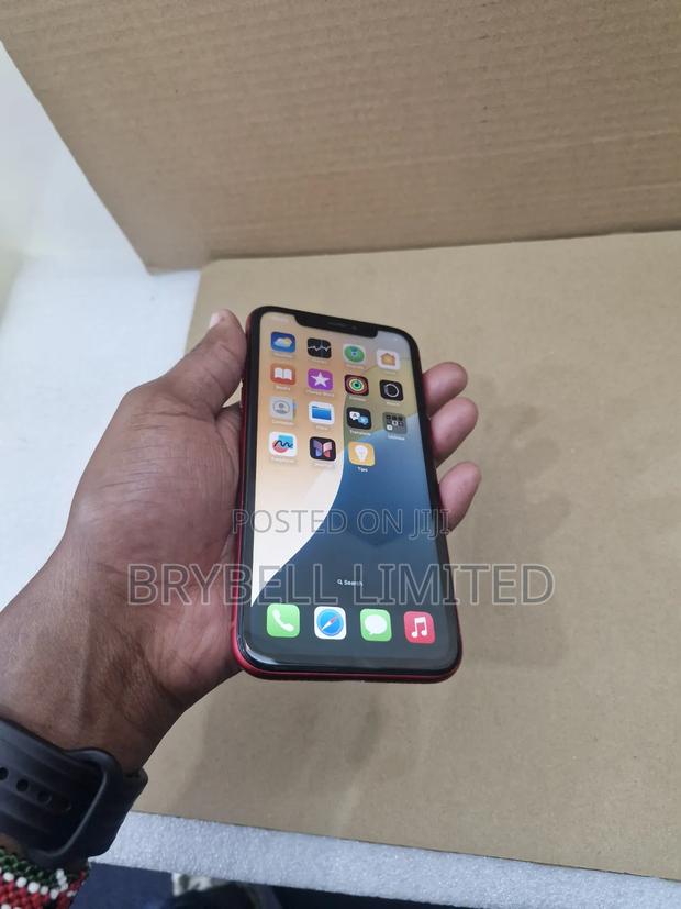 Apple iPhone XR 128 GB Red - thumbnail 11