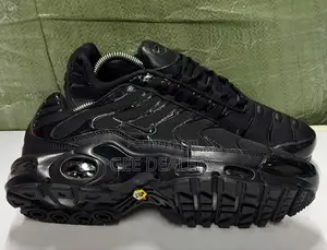 Nike Tn Airmax, Black Tn Sneakers