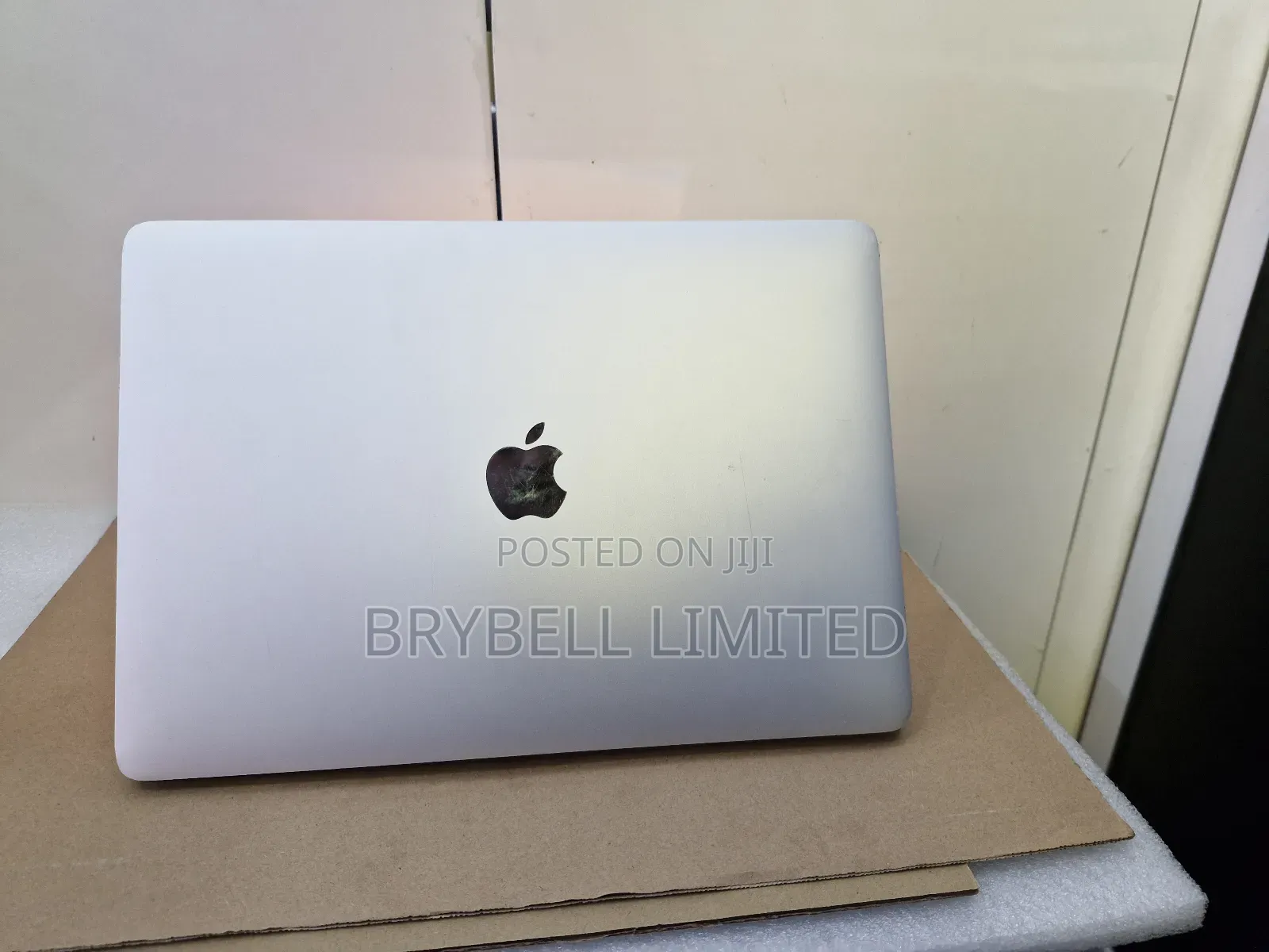 Laptop Apple MacBook Pro 2017 8GB Intel Core I5 SSD 128GB