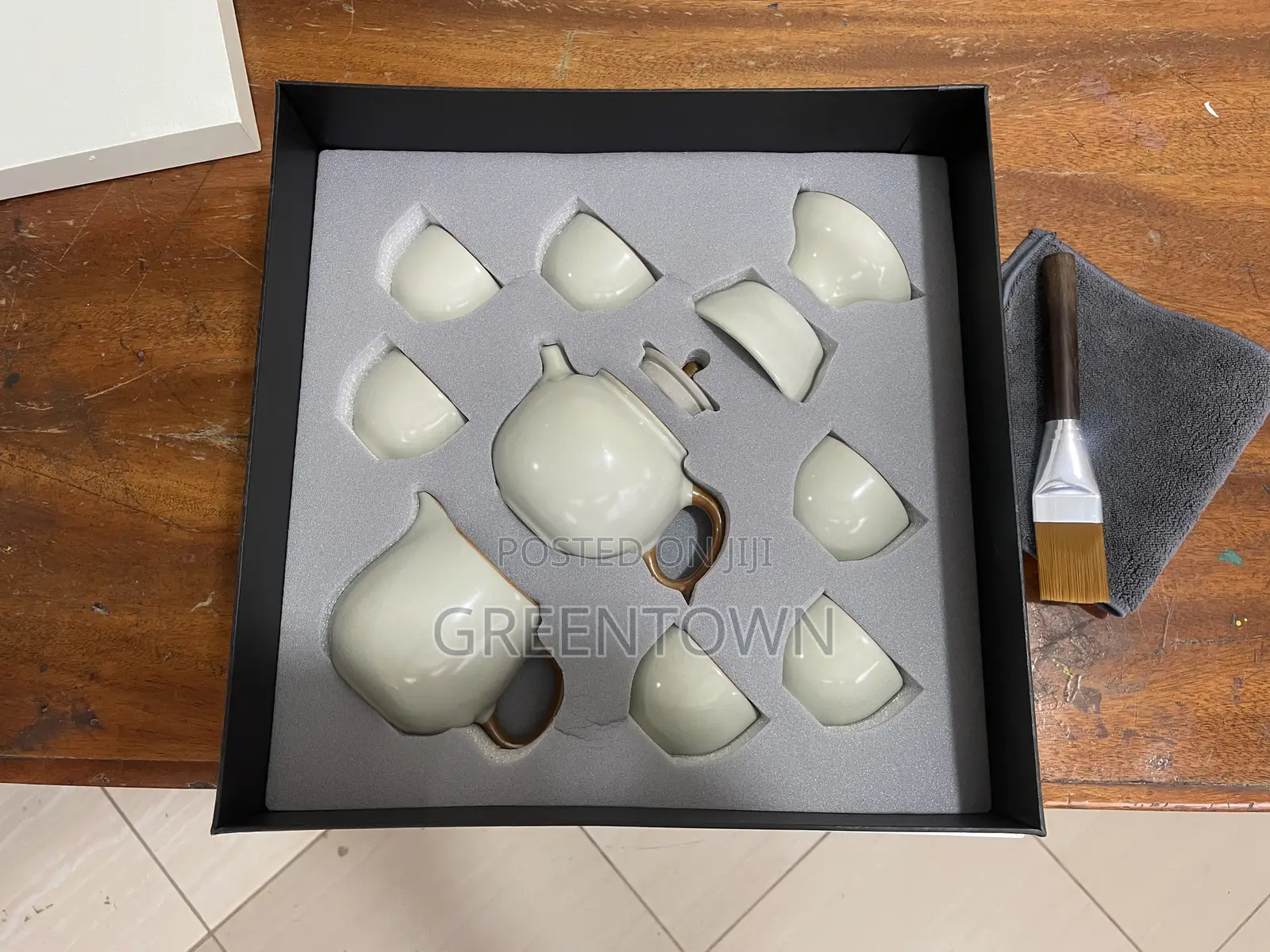 Tea Set Gift - Traditional Chinese Ceramic Tea Set