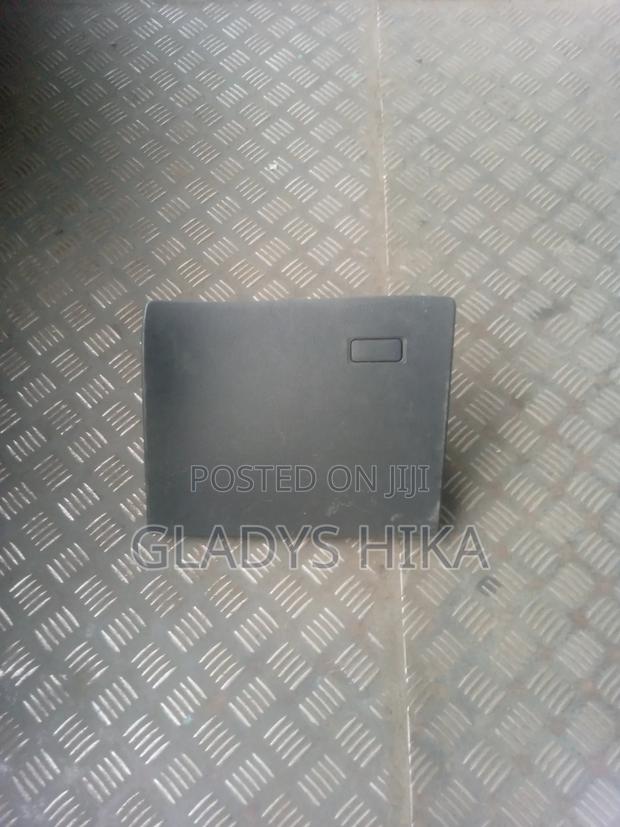 Glove Box Sienta - main view