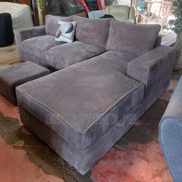 Well-Crafted 6 Seater Bubble L Sofa With a Puff