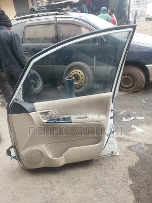 Front Door Spacio 2005 Rh