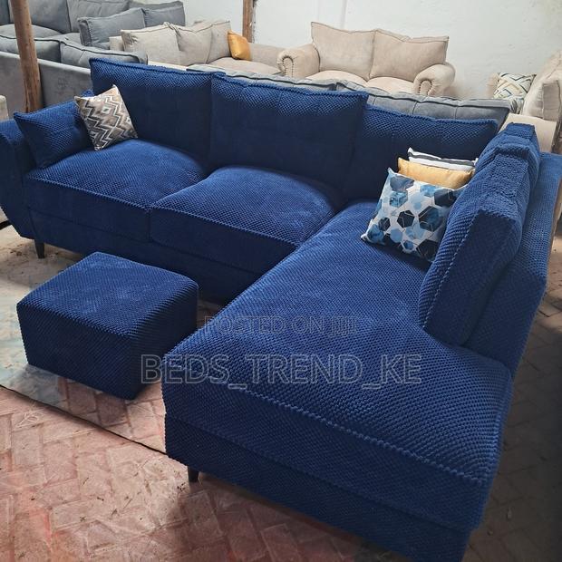 Expertly-Built 6 Seater L Seat