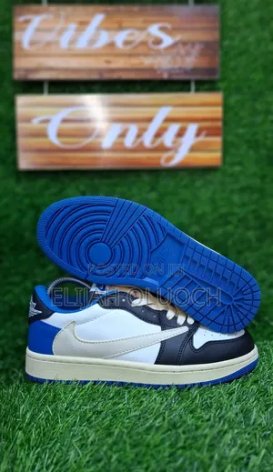 Nike Air J 1 Low Og X Travis Scott X Fragment Design