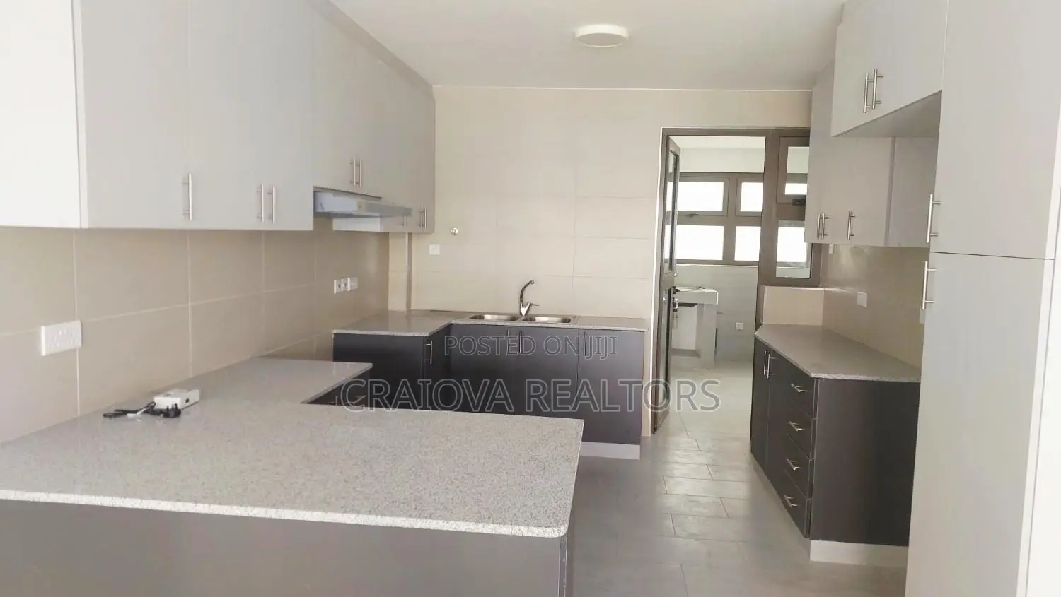 2bdrm Apartment in Valley Arcade for sale