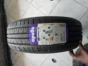 215/60r17 Apollo Made in India Tyre