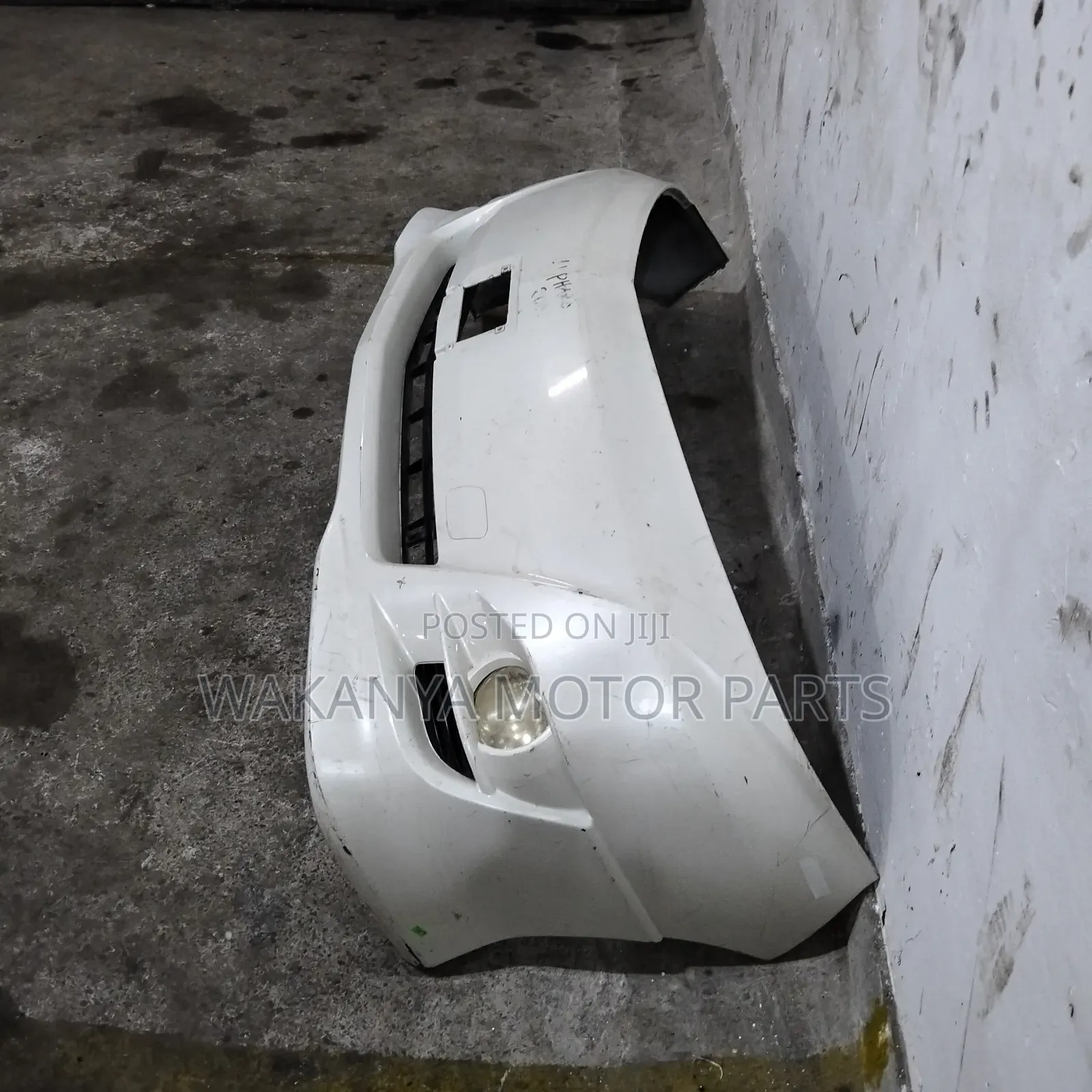 Toyota Alphard Anh10 Model 2007/2008 Front Bumper With Fogs