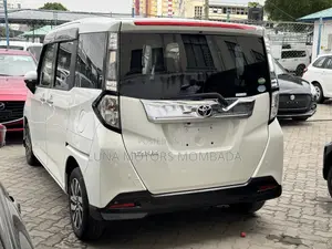 Daihatsu Thor 2019 White